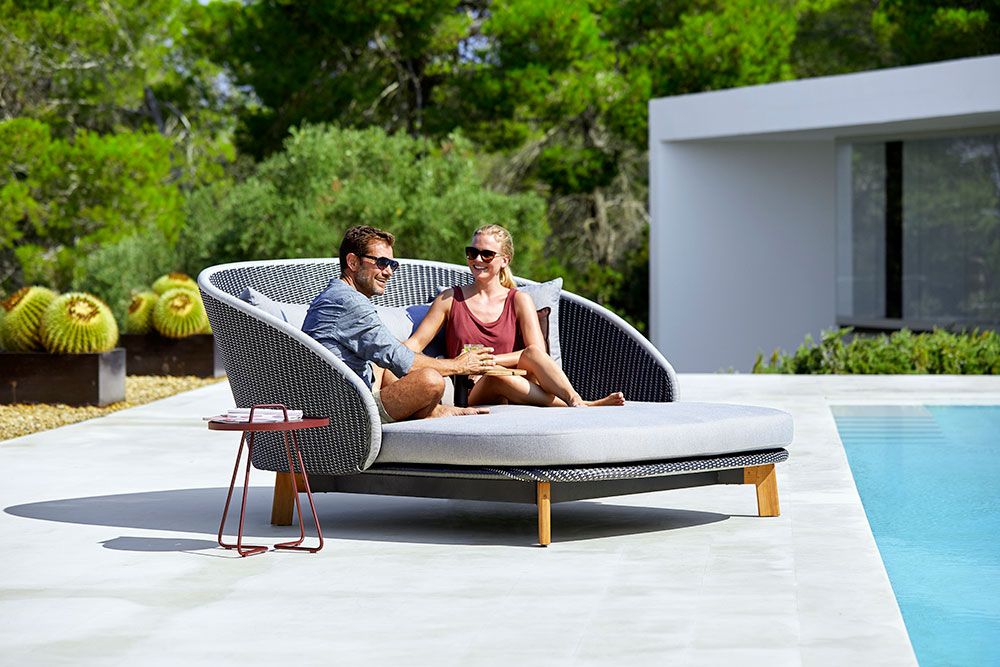 Peacock liggestol grå inkl. hynder