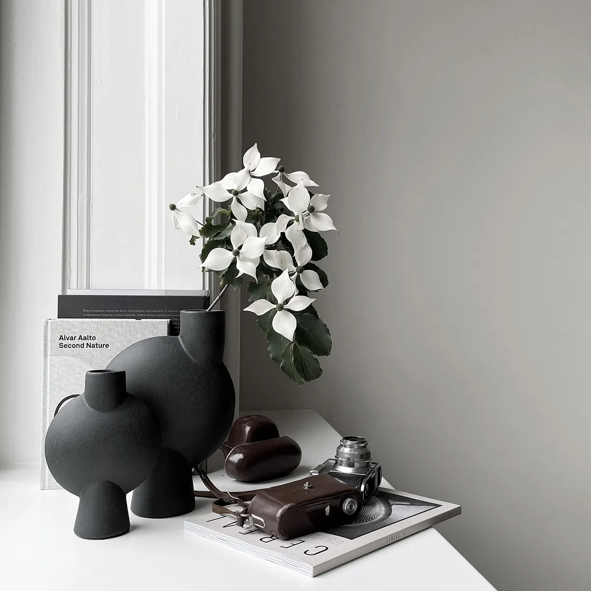Håndmalet vase Sphere Bubl Mini Black H19 cm