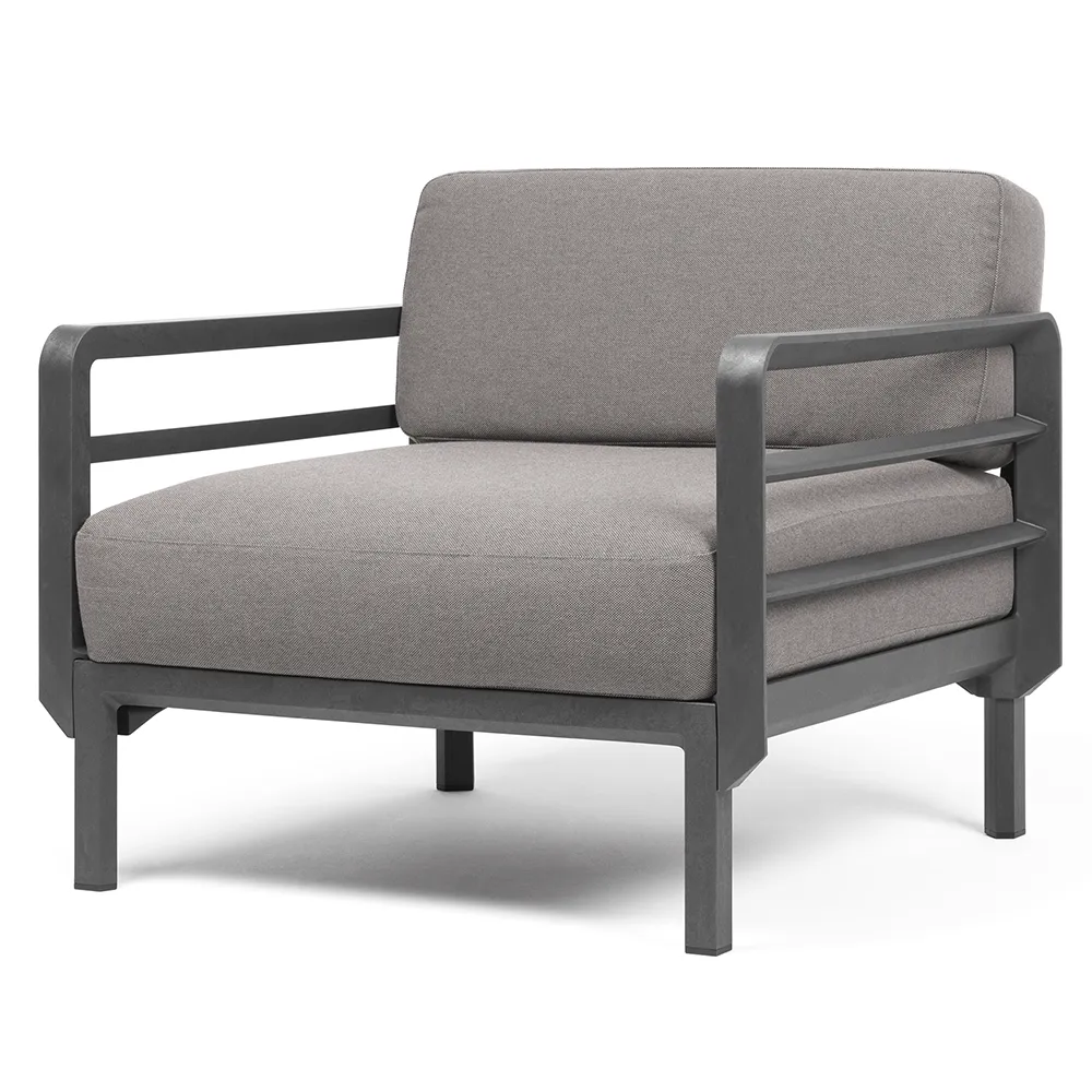 Nardi, Maximo lænestol Basalto-Lava