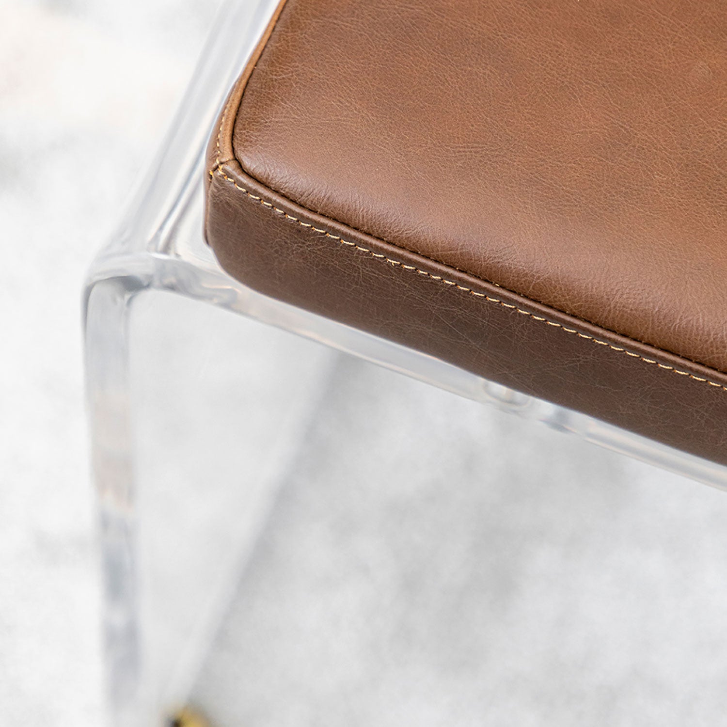 Robby Fodskammel Plexiglas/Chocolate Brown Artwood