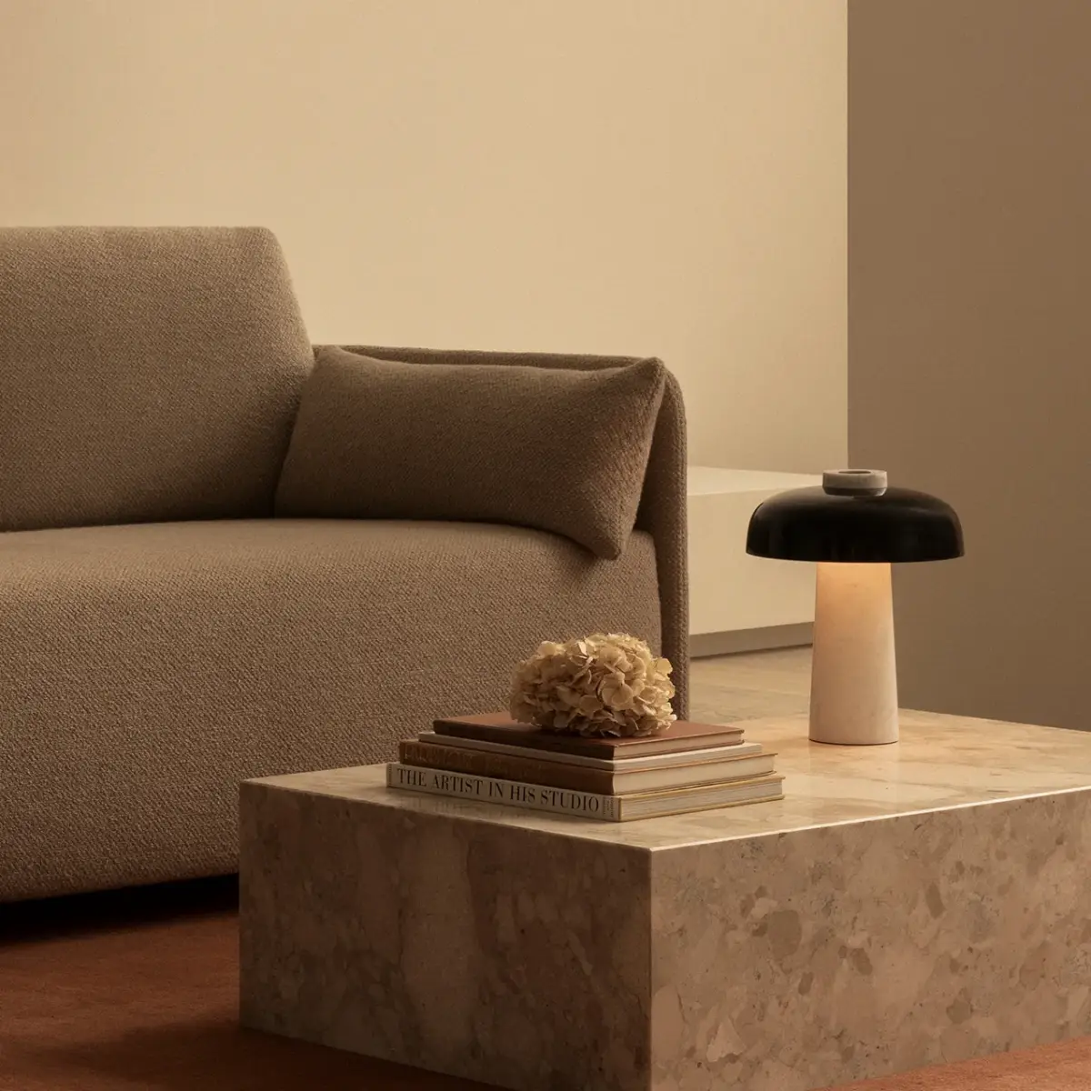 Plinth sofabord, lavt, sten, Kunis Breccia