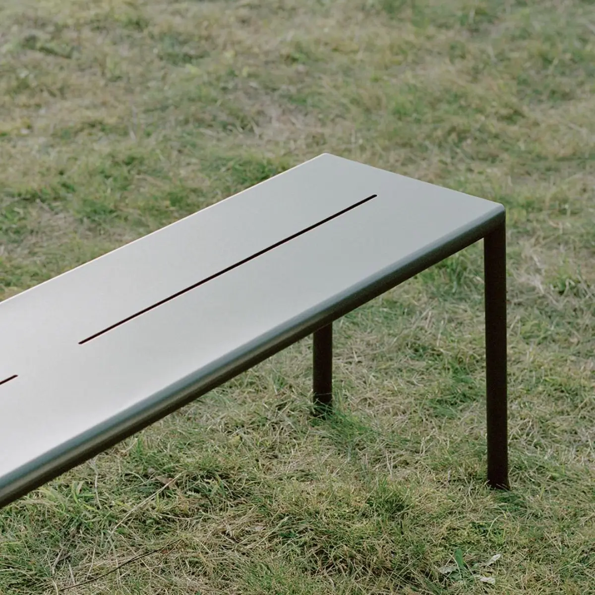 May Bænk 140 x 35 Mørkegrøn
