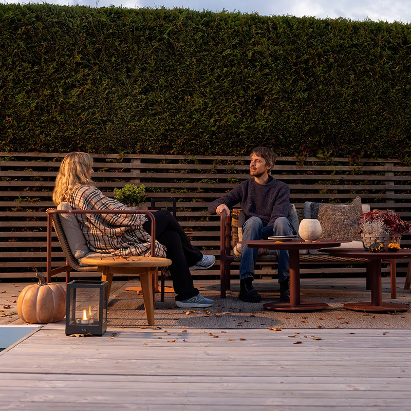 Motty 2-pers. sofa     Zin Red / Teddy Beige