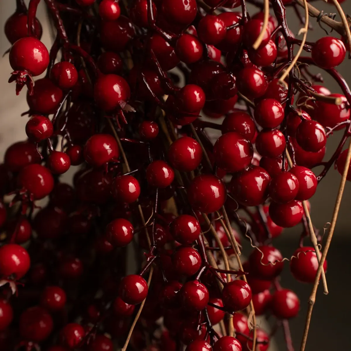 Kunstig bærkrans Red Ø 75 cm