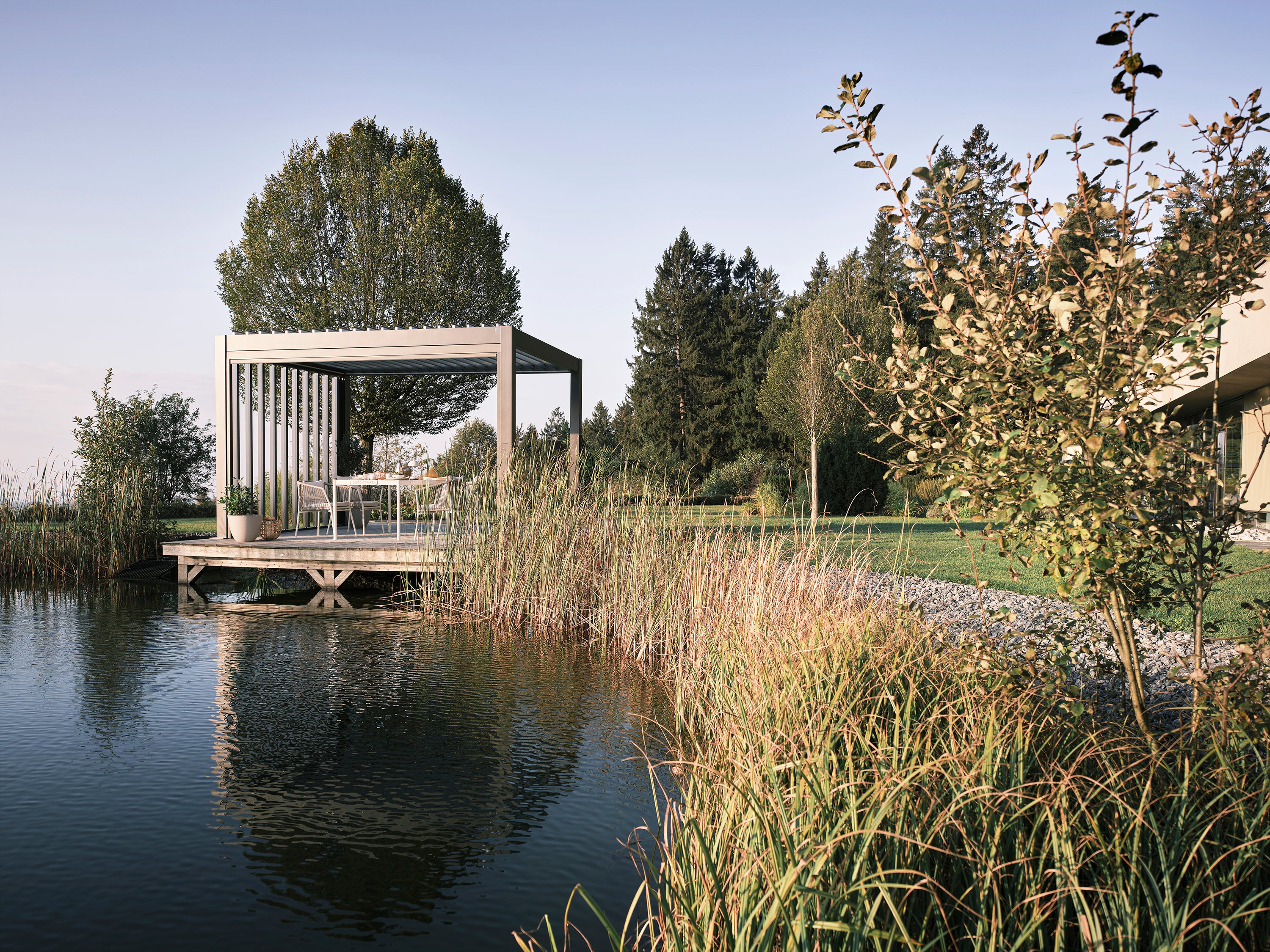 Pergola størrelse 4 x 3 metallic quartz grå