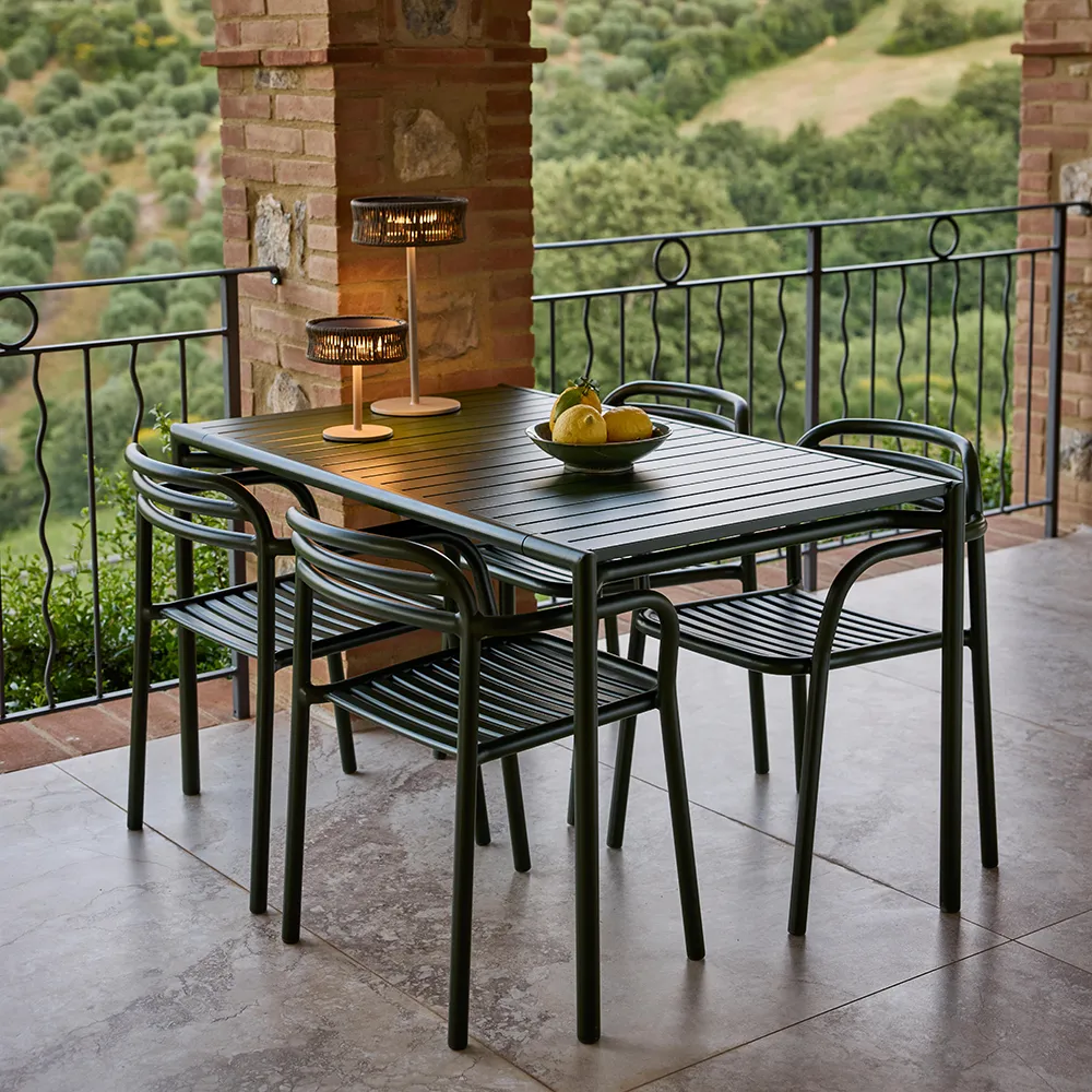 Bliss spisebord 133x81 cm Dark green