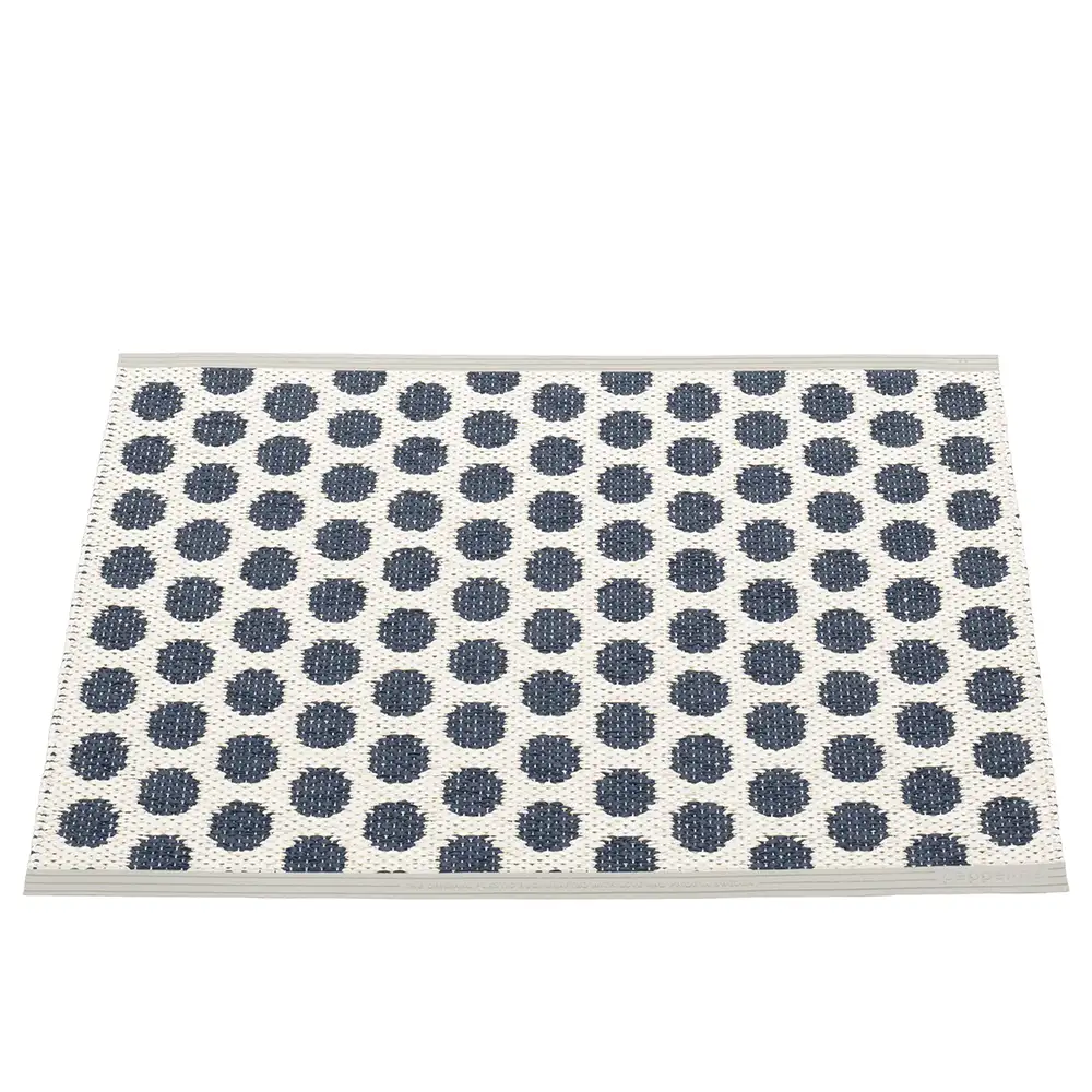 Pappelina, Noa tæppe 70x50 Dark Blue/Vanilla