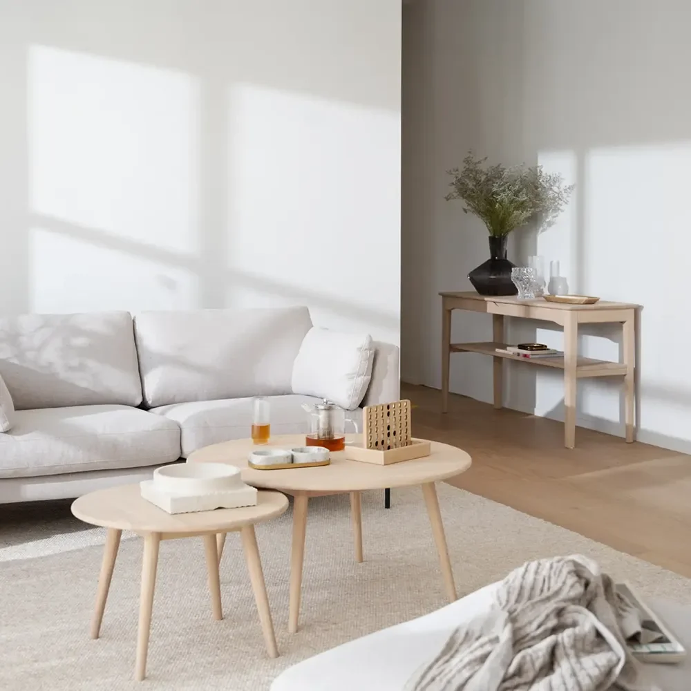 Markham konsolbord hvidpigmenteret eg