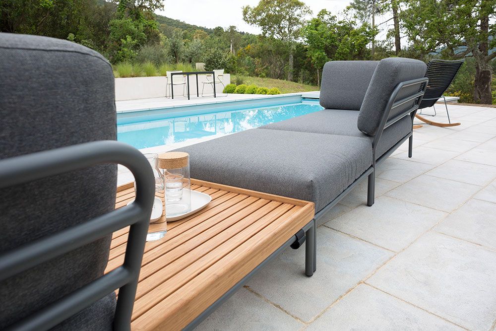 Level fodskammel 81x81 cm grå aluminium