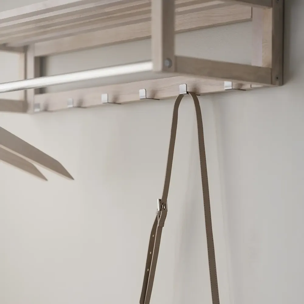 Confetti hattehylde 80x30 cm hvidpigmenteret eg