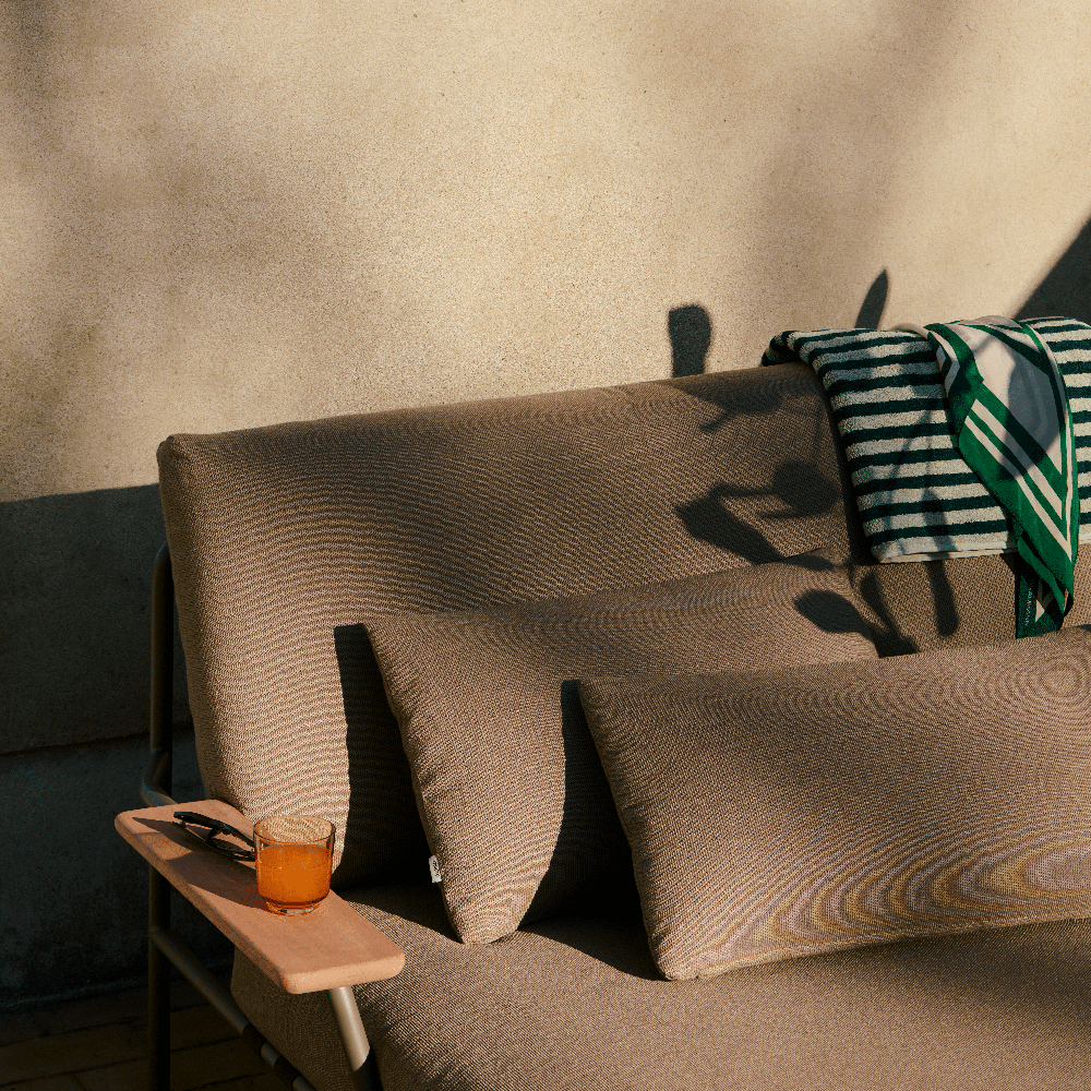 Loungebed Settle med armlæn Grey