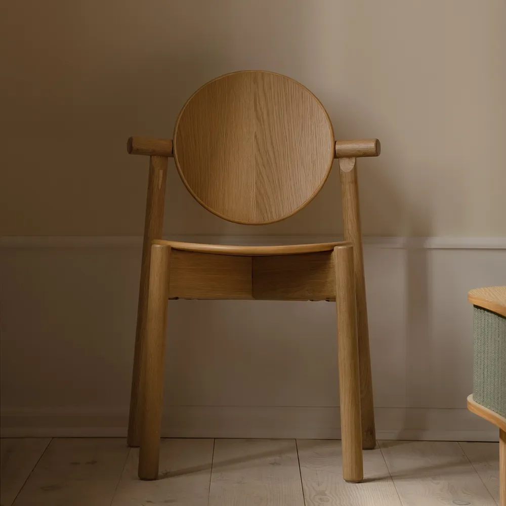 Spisestol i Eg Heiko