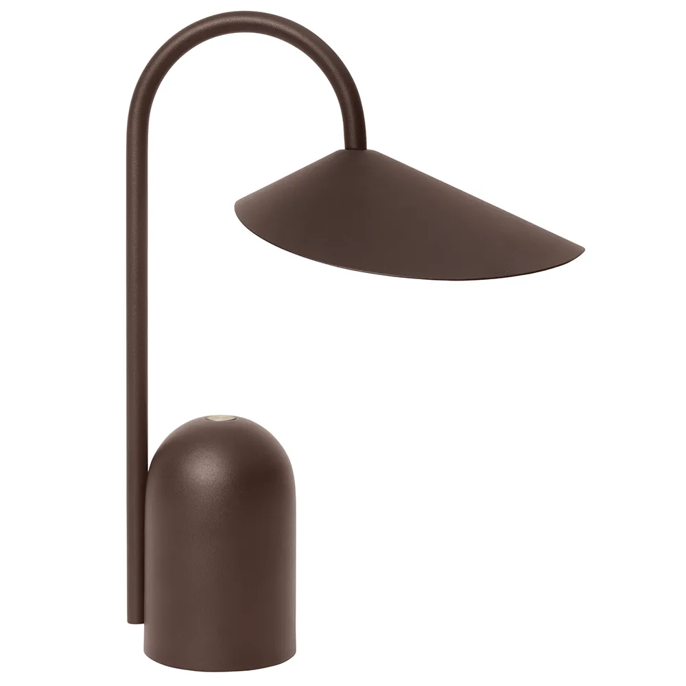 Arum bærbar bordlampe, mørkebrun, IP44 - ferm LIVING - Stue - Aluminium
