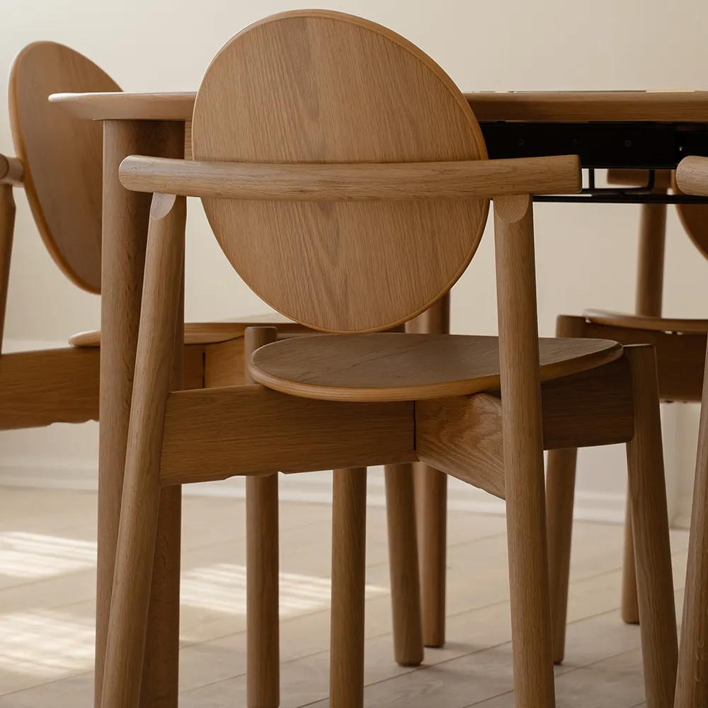 Spisestol i Eg Heiko