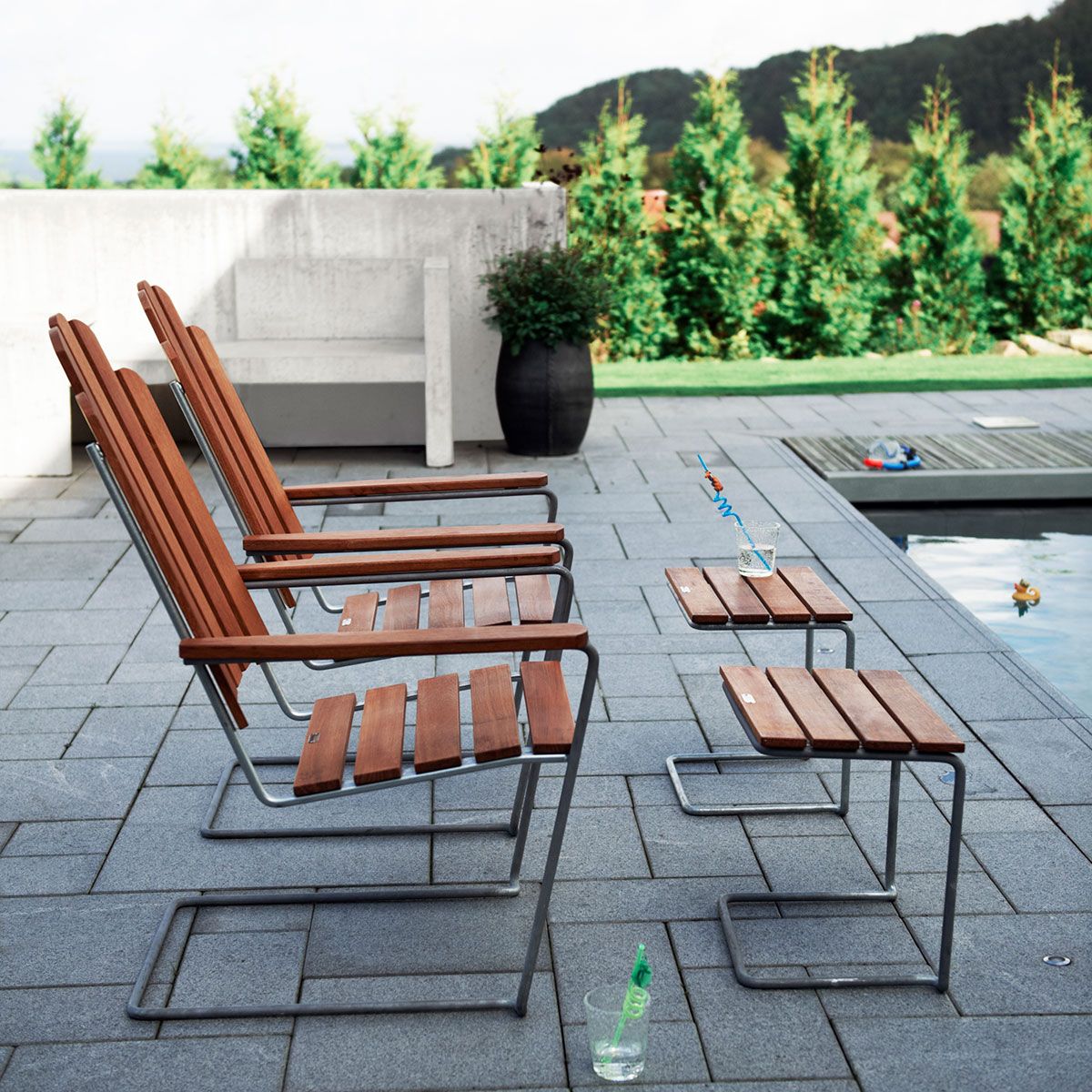 Sidebord L45 Olieret Eg Grythyttan Stålmöbler