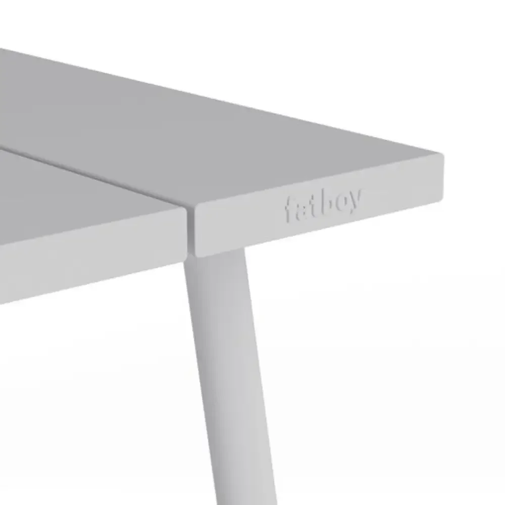 Fred's medium table udendørs bord light grey