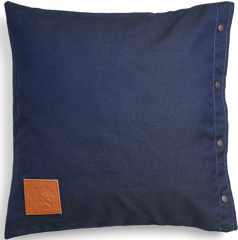 Skargaarden, Ava Blå/Kobberknapper