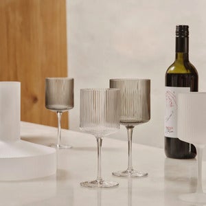 Ripple Rødvinsglas i 2-pak - Smoked Grey