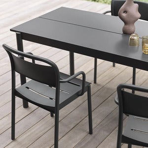 Linear Steel Stol med armlæn - Anthracite Black 
