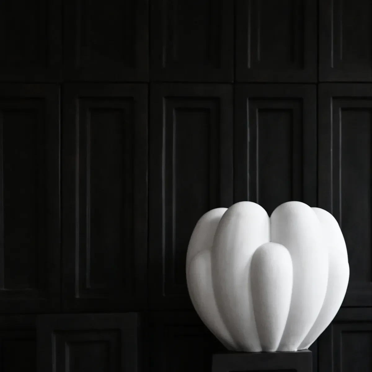 Håndlavet vase Bloom Big Bone White H44 cm