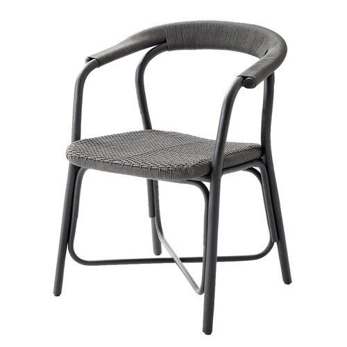 Noble lænestol i rattan sort