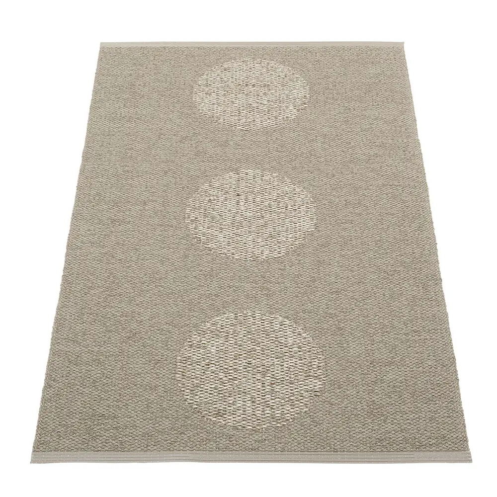 Pappelina, Vera 2.0 tæppe 70x120 cm Dark Linen