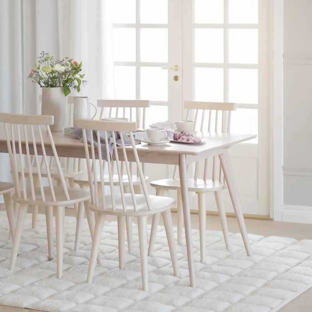 Lotta spisebordsstol hvid pigmenteret