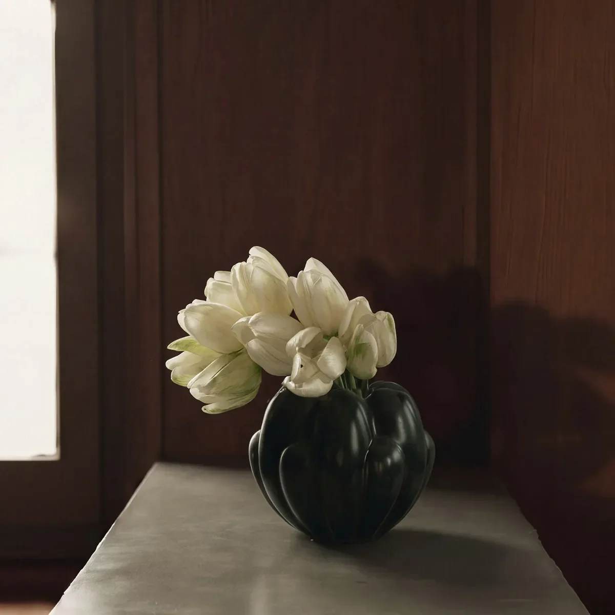 Håndlavet vase Bloom Petit Dark Green H18 cm
