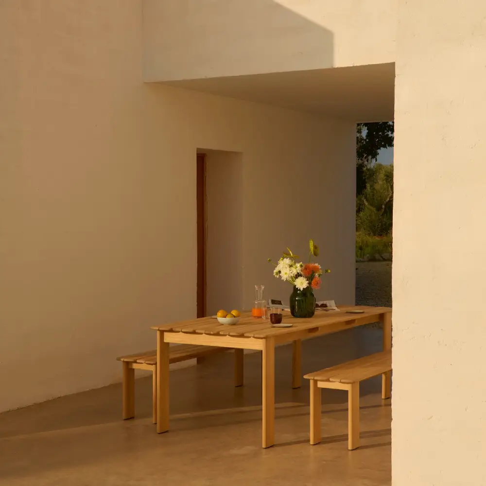 Udebord i Teak Assemble