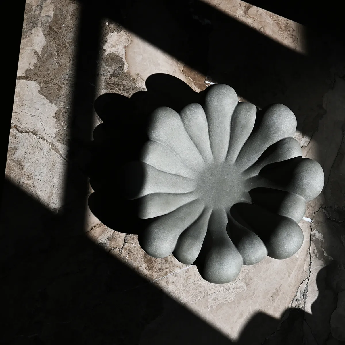 Handmade Decorative Bowl Bloom Dark Grey Ø 28,5 cm