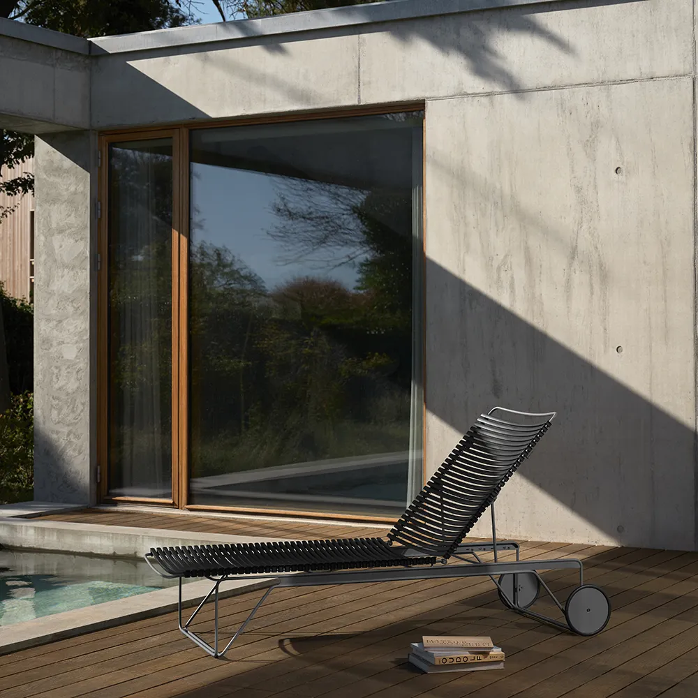 Click Adjustable chaise longue Beige. Frame: Grey