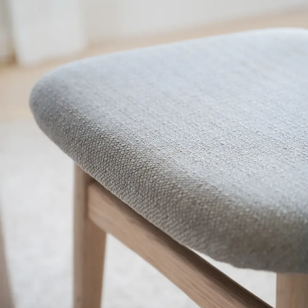 Rodham stol hvidpigmenteret eg/grå-beige