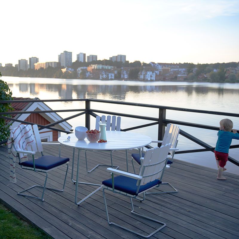 Bord 9A 100 Hvidlakeret Eg/Varmgalvaniseret Understel Grythyttan Stålmöbler