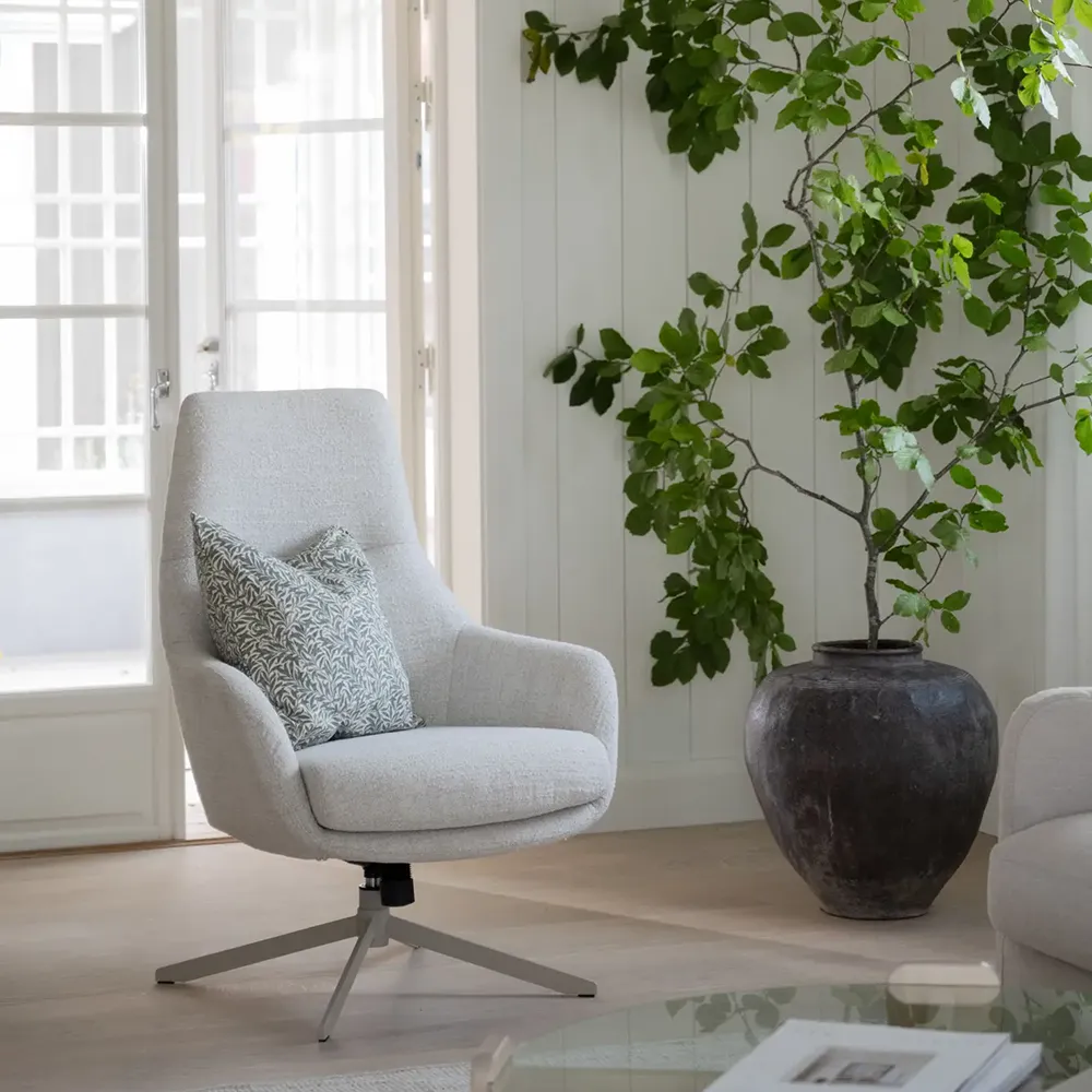 Conroe svingbar lænestol lys beige