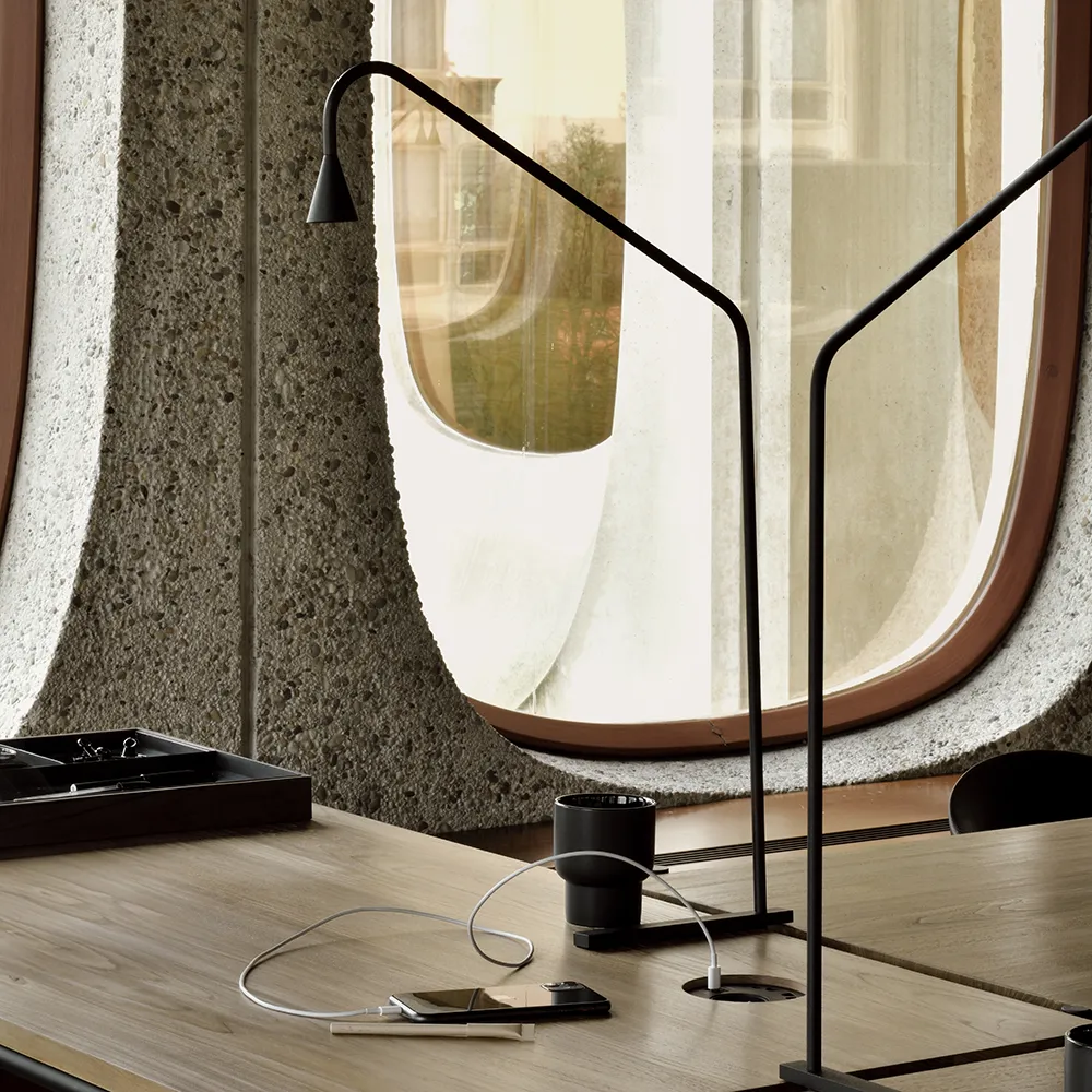 Skrivebordsarrangør valnød 33x33 cm