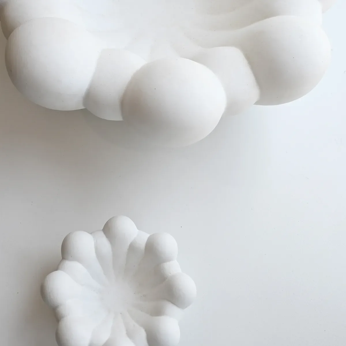 Håndlavet Dekorationsskål Bloom Bone White Ø 15,5 cm