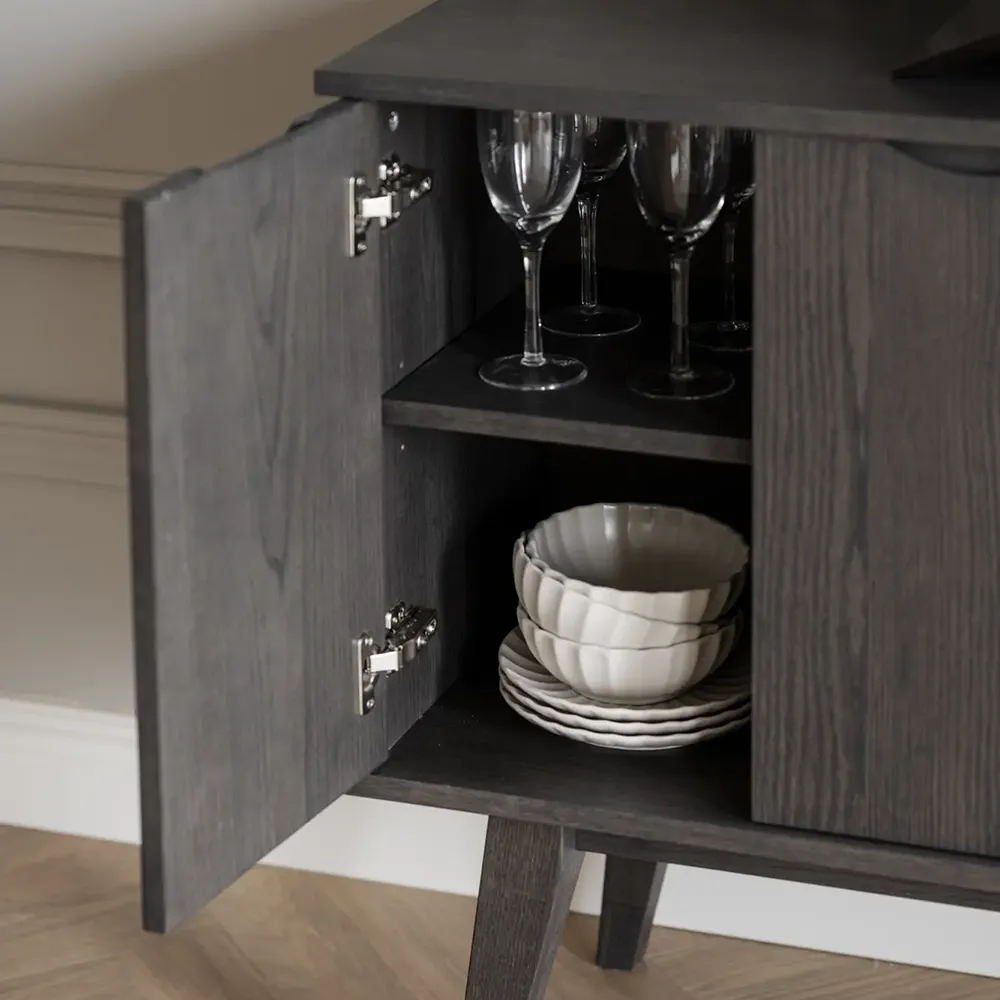 Filippa skænk 122x40 cm mørkebrun eg