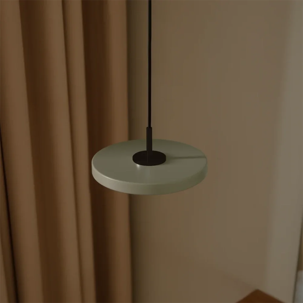Asteria Micro Loftlampe Ø15 cm Nuance Olive/sort