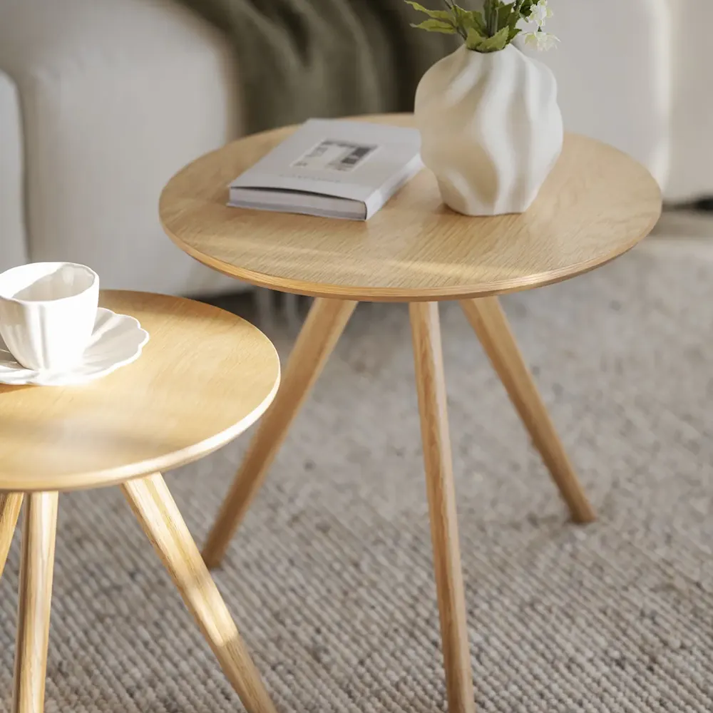 Yumi indskudsborde lakeret eg