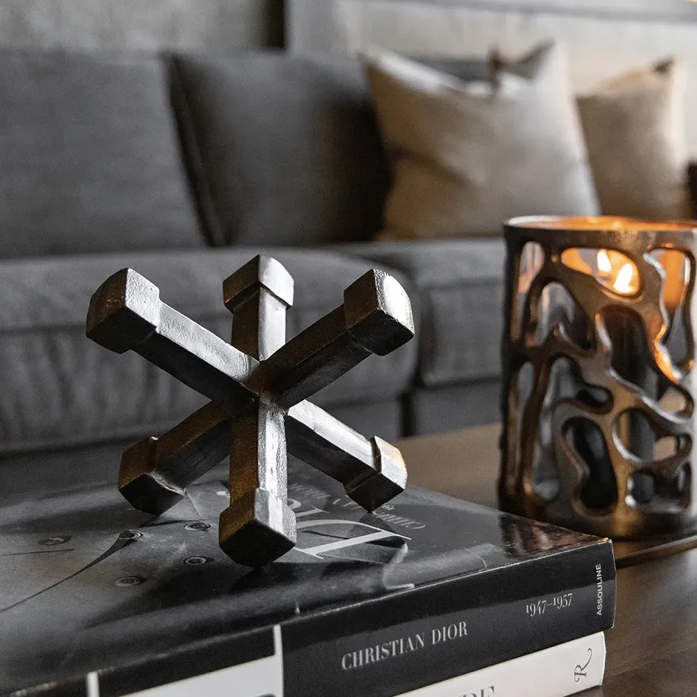 Benito Cross dekoration Graphite