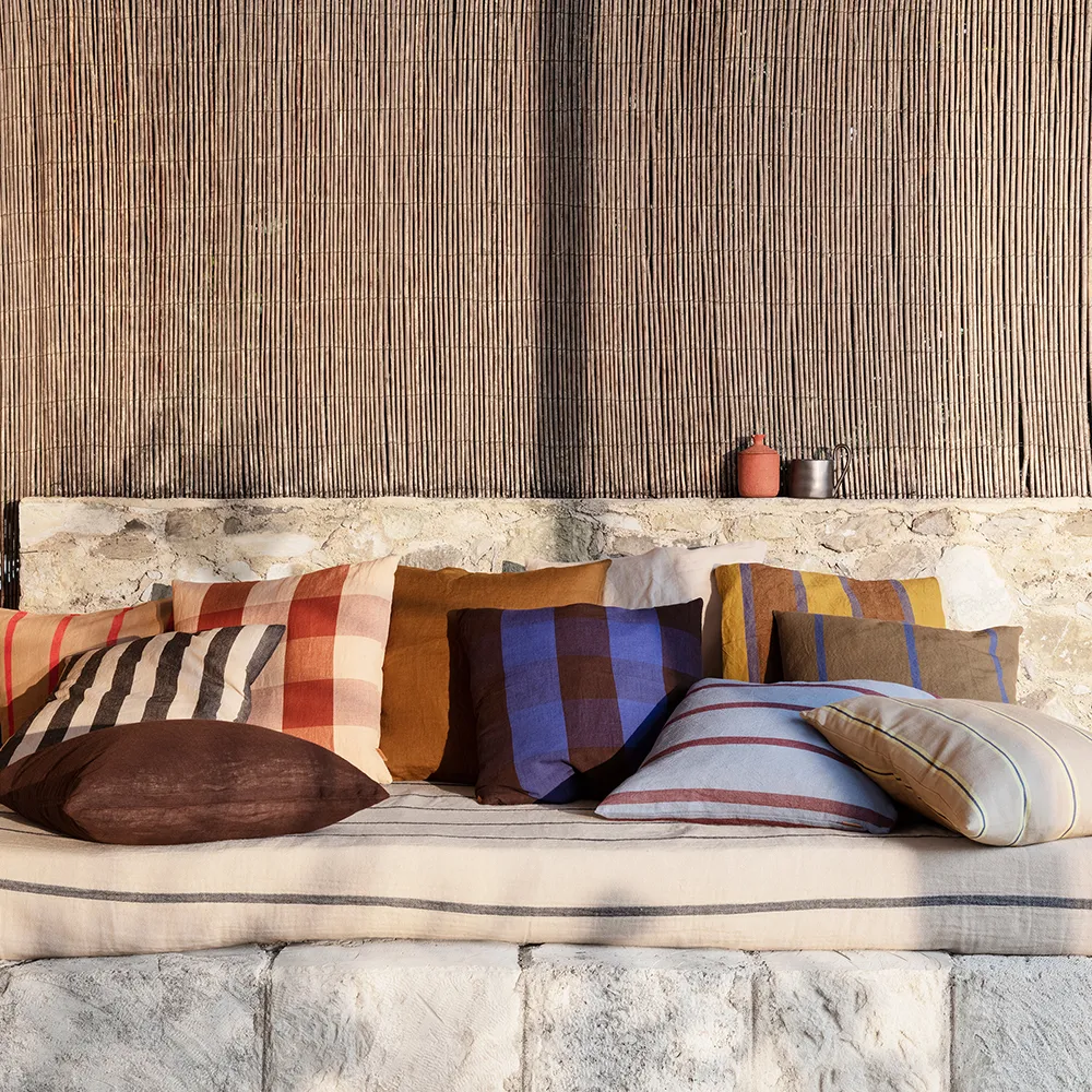 Grand Dekorativ pude - Lime/Bright Blue/Choco