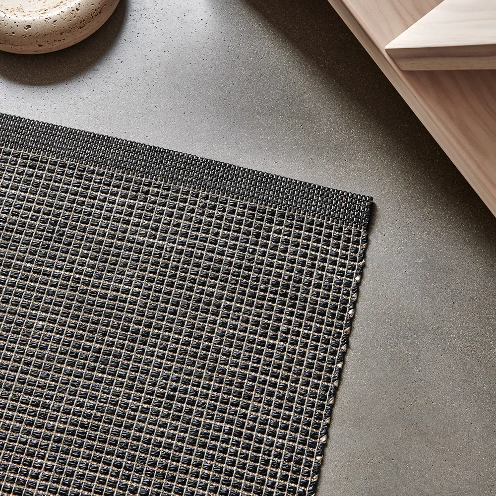 Emm tæppe 70x120 cm Black/Linen Metallic