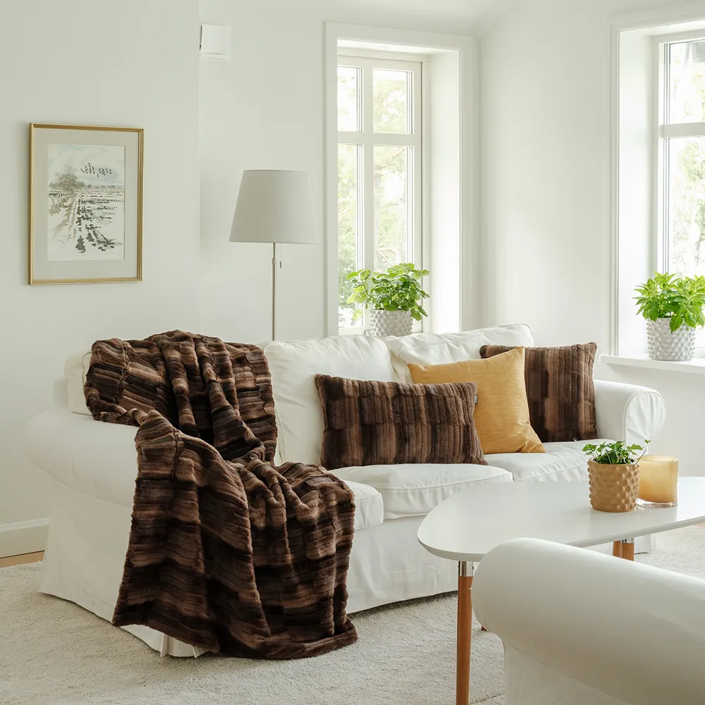 Browny Tæppe 140x220 cm Chocolate