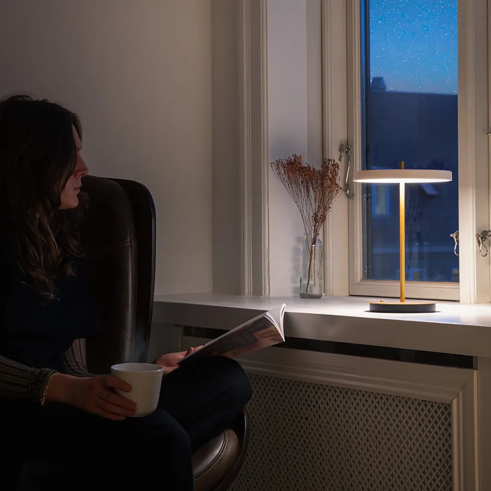 Asteria Move Bærbar lampe Pearl White