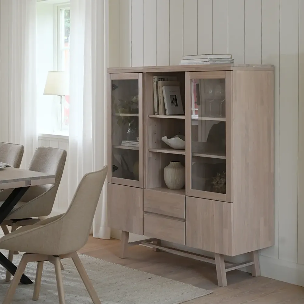 Brooklyn skab 130 cm hvidpigmenteret eg