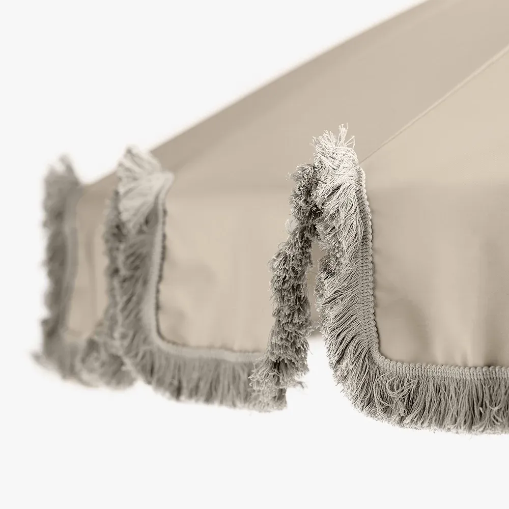 Parasol med frynser Ø240 cm Beige