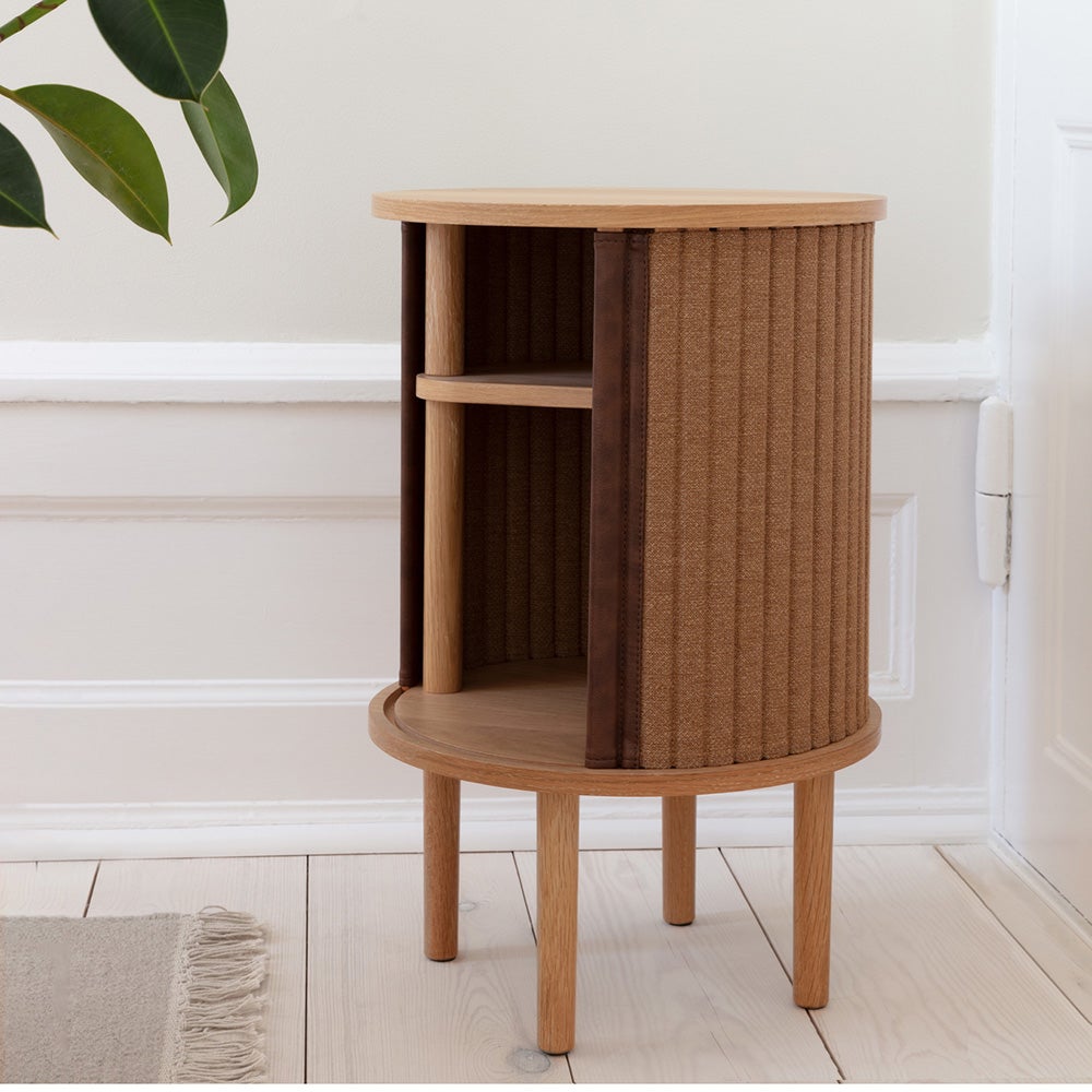 Audacious sidebord i egetræ/Sugar Brown