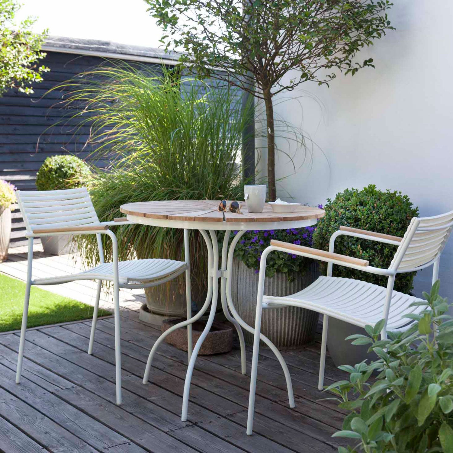 Hard & Ellen 80 cm Cafébord hvid/teaktræ 