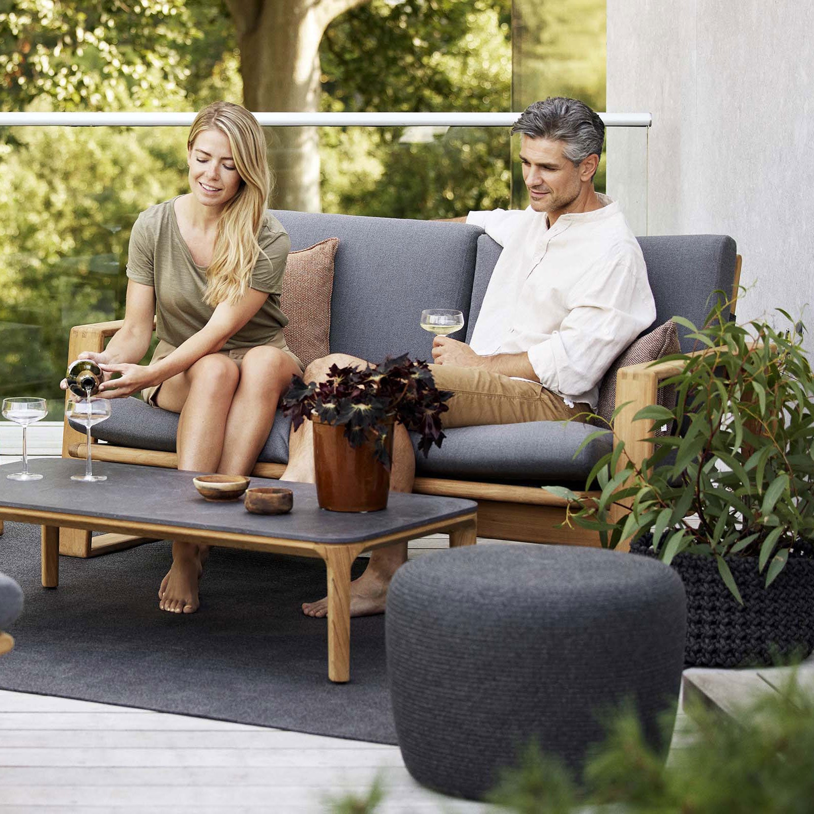 Endless 2-personers sofa inkl. puder