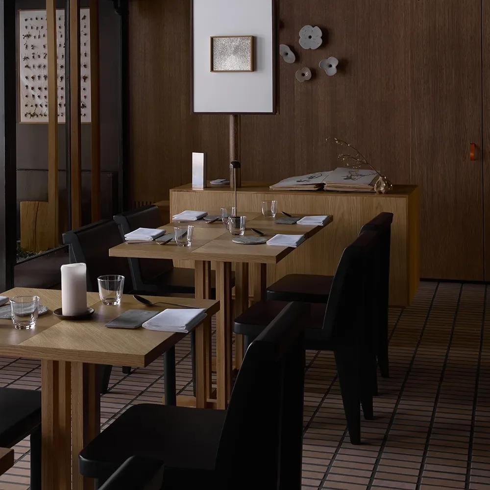 Brutus Slim Spisestol - Kaffe